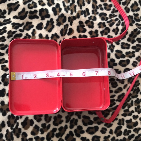 1996 HELLO KITTY ❤️ Sanrio Metal Tin Purse Red Teacup Vintage 90s Bear Kawaii - Picture 9 of 17